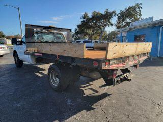 Ford F350 Super Duty Regular Cab & Chassis - Thumbnail 2