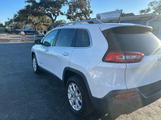 Jeep Cherokee - Thumbnail 12