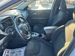 Jeep Cherokee - Thumbnail 14