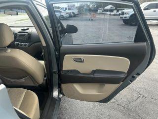 Hyundai Elantra - Thumbnail 20