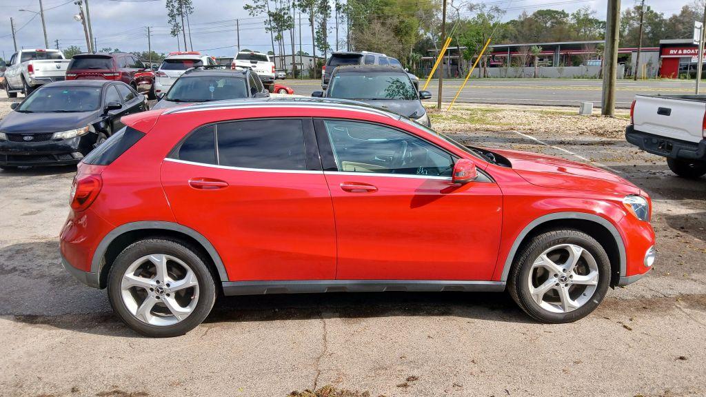 Mercedes-Benz Gla - Thumbnail 12