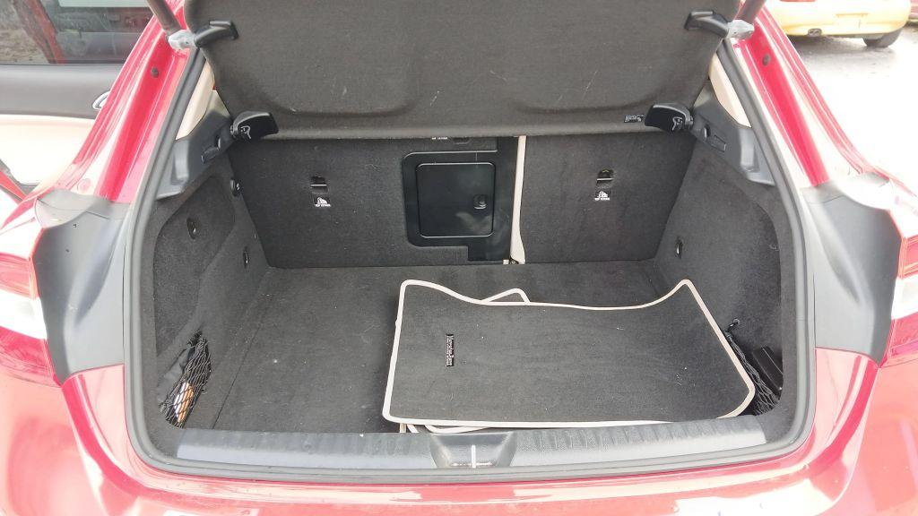 Mercedes-Benz Gla - Thumbnail 19