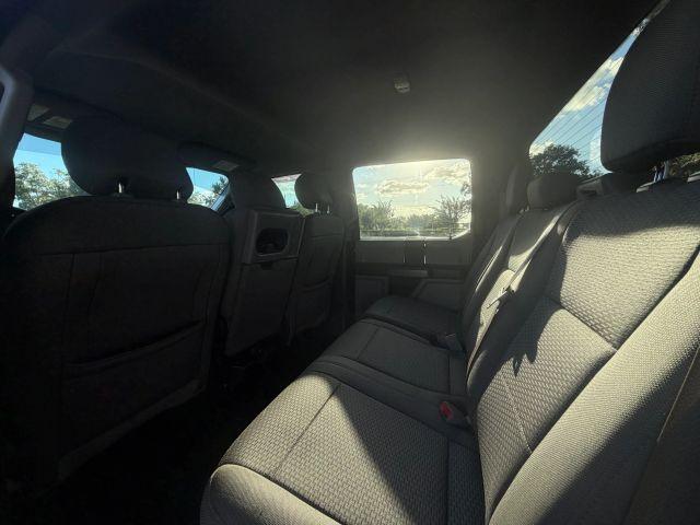 Ford F150 Supercrew Cab - Thumbnail 3