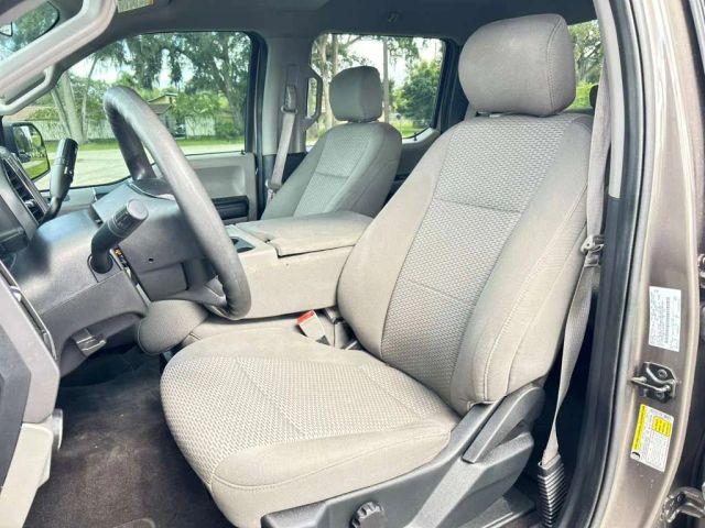 Ford F150 Supercrew Cab - Thumbnail 2