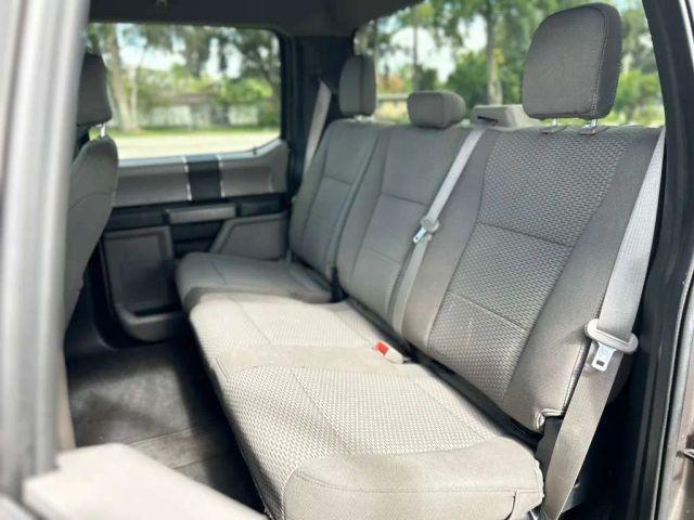 Ford F150 Supercrew Cab - Thumbnail 3