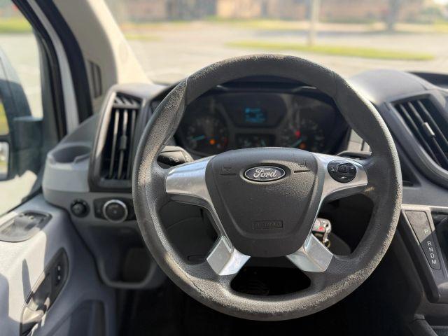 Ford Transit 250 Van - Thumbnail 4