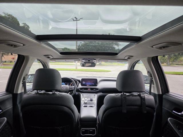 Hyundai Santa Fe Hybrid - Thumbnail 2