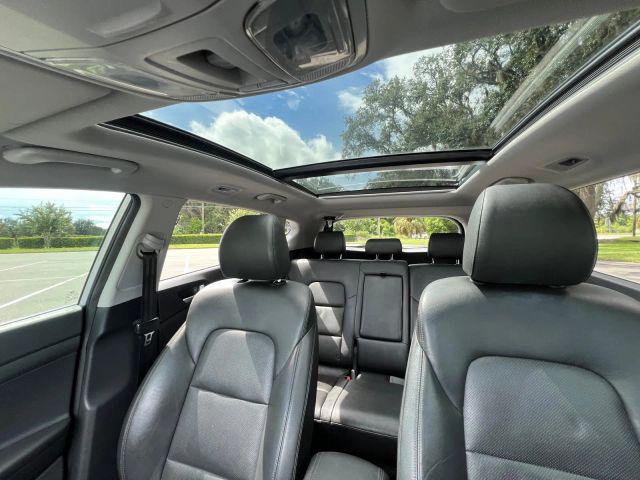 Hyundai Tucson - Thumbnail 3