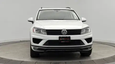 Volkswagen Touareg Lux - Thumbnail 3