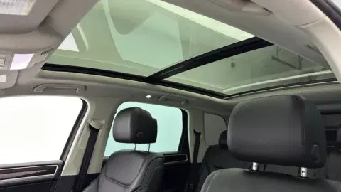 Volkswagen Touareg Lux - Thumbnail 6