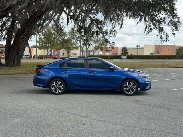 Kia Forte - Thumbnail 9