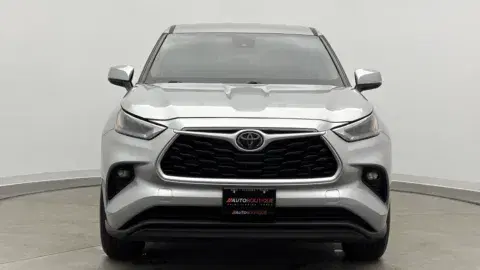 Toyota Highlander Le - Thumbnail 3