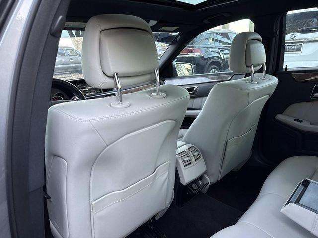 Mercedes-Benz E 350 - Thumbnail 15