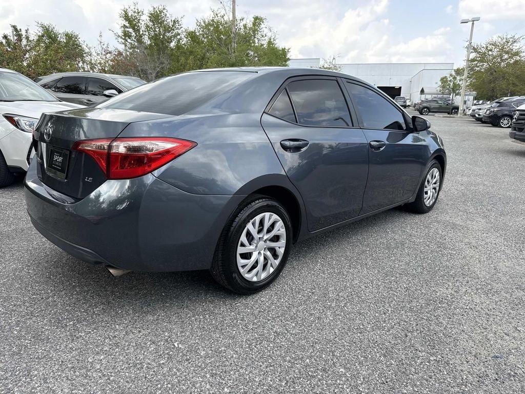 Toyota Corolla Le - Thumbnail 4