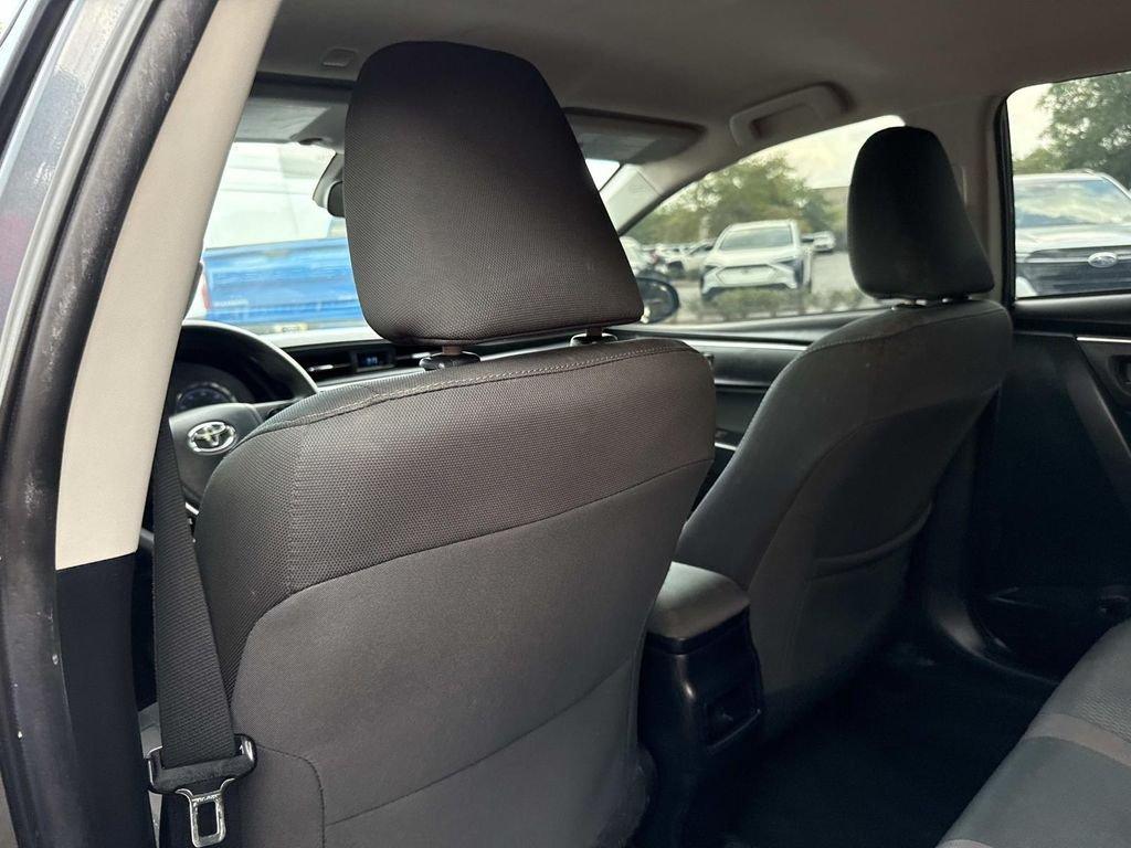 Toyota Corolla Le - Thumbnail 15