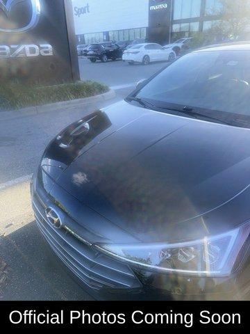 Hyundai Elantra Limited - View 1