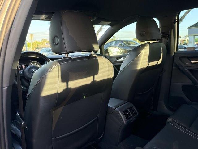 Volkswagen Golf R - Thumbnail 15