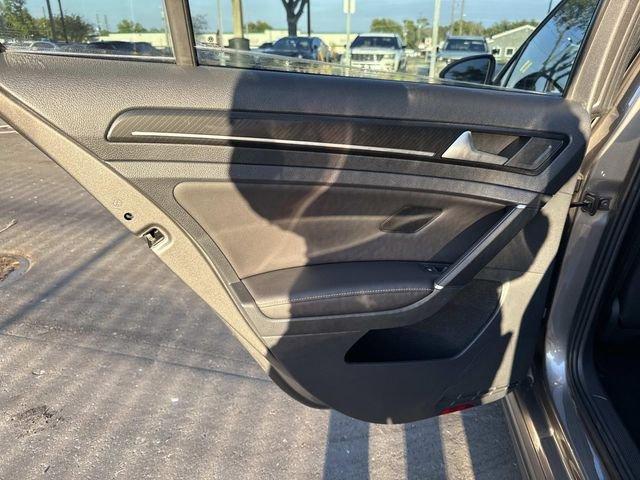 Volkswagen Golf R - Thumbnail 14