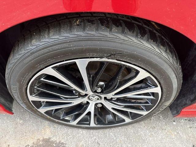 Toyota Camry Se - Thumbnail 13