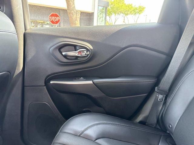 Jeep Cherokee Limited - Thumbnail 18