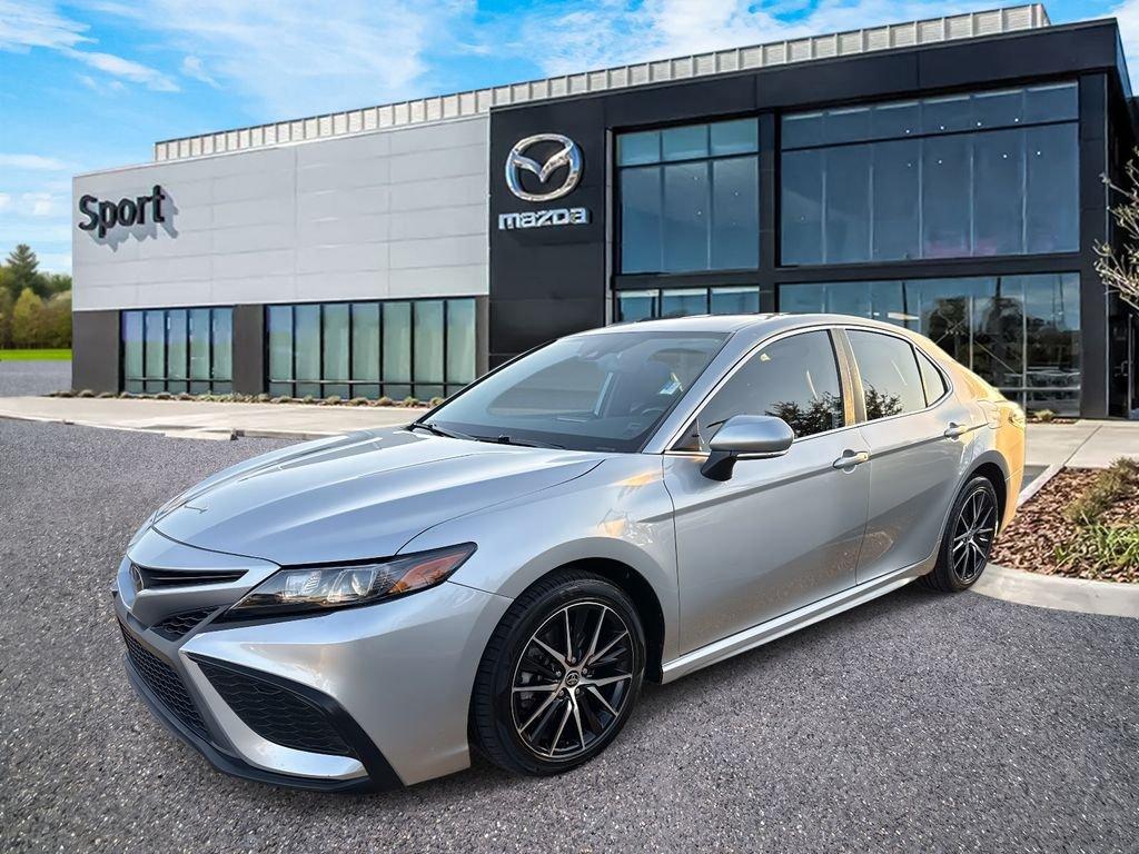 Toyota Camry Se - Thumbnail 10