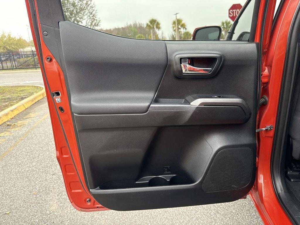 Toyota Tacoma Trd Sport - Thumbnail 15