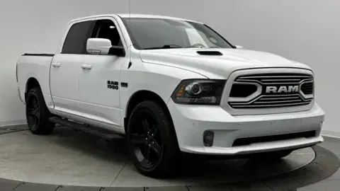 Ram 1500 Sport - Thumbnail 4