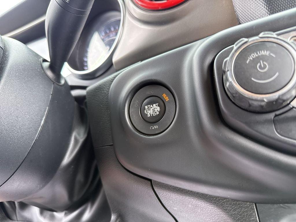 Jeep Gladiator Sport - Thumbnail 14