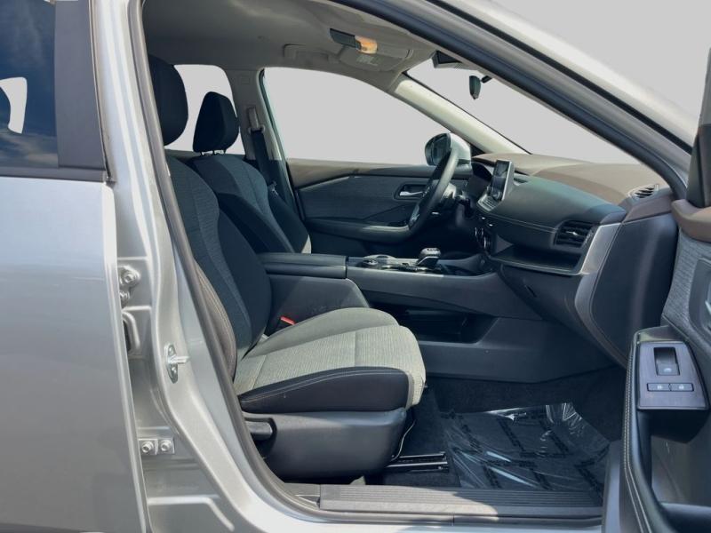 Nissan Rogue Sv - Thumbnail 14