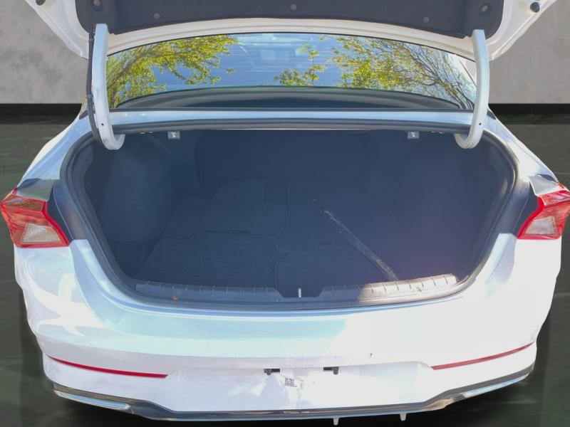 Kia K5 Gt-Line - Thumbnail 20