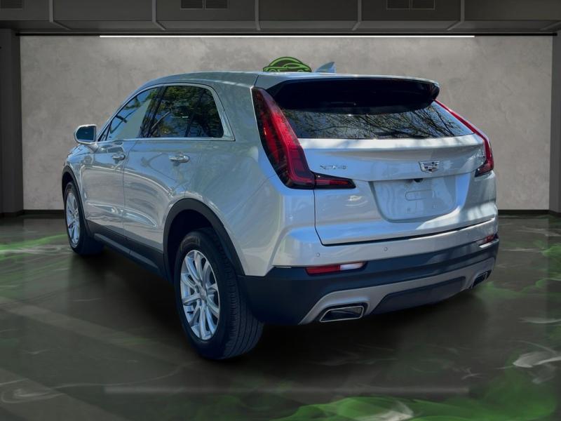 Cadillac Xt4 Luxury - Thumbnail 4