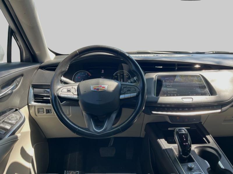 Cadillac Xt4 Luxury - Thumbnail 18