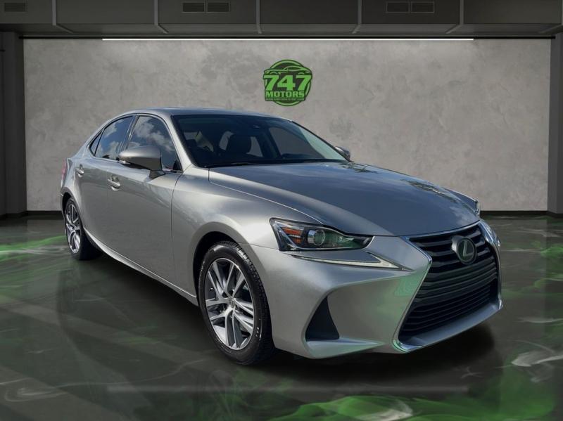 Lexus Is 300 - Thumbnail 8
