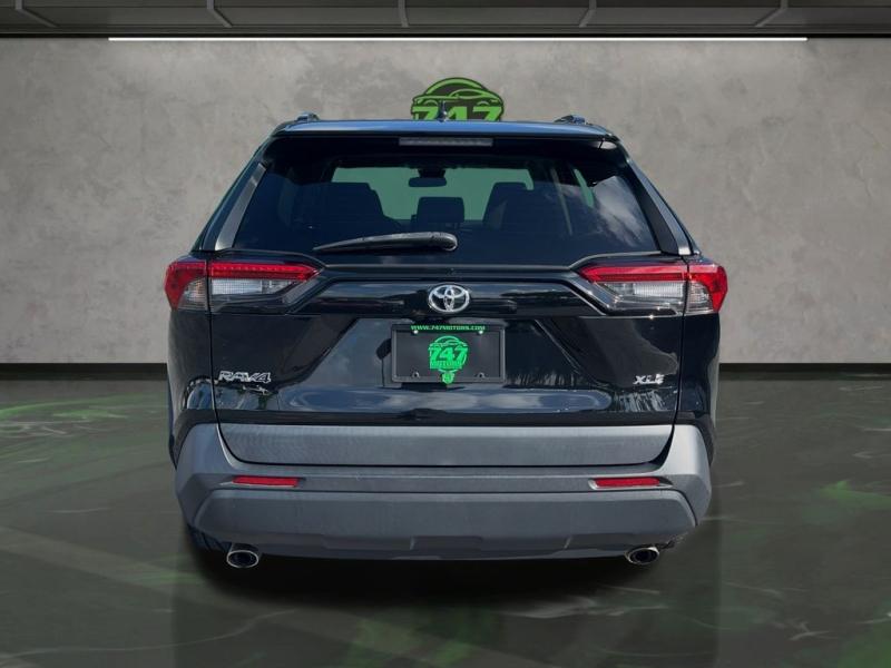 Toyota Rav4 Xle - Thumbnail 5