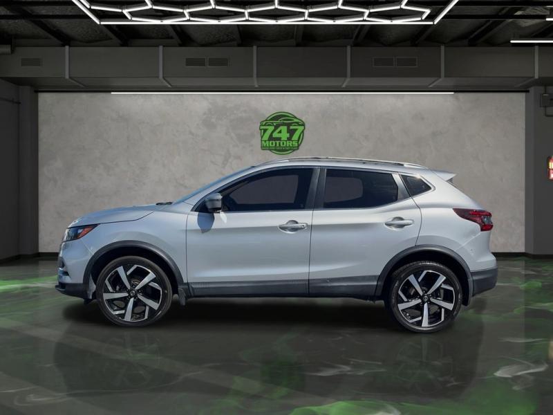 Nissan Rogue Sport Sl - Thumbnail 3