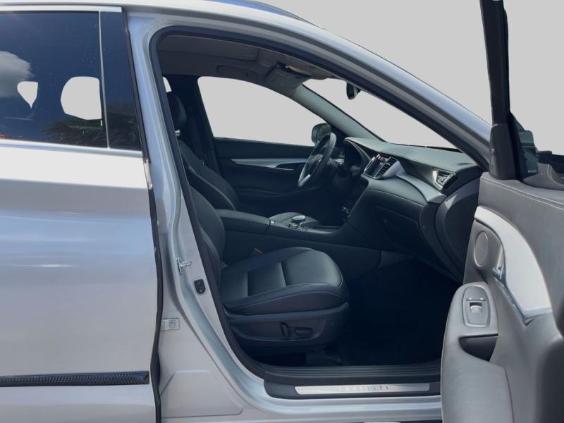 Infiniti Qx50 Luxe - Thumbnail 14