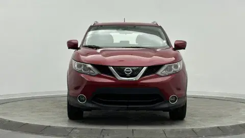 Nissan Rogue Sport Sl - Thumbnail 3