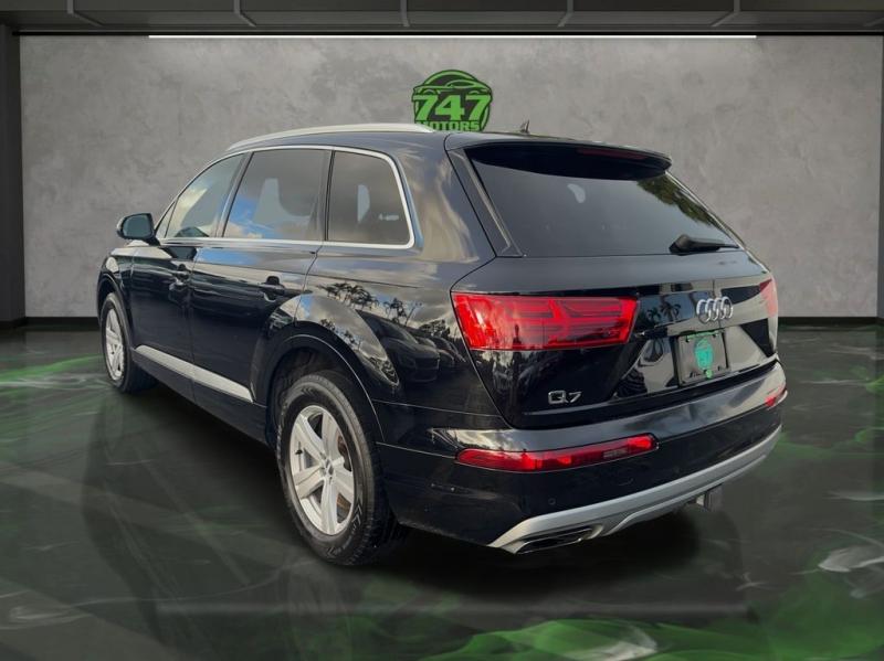 Audi Q7 45 Premium Plus - Thumbnail 4