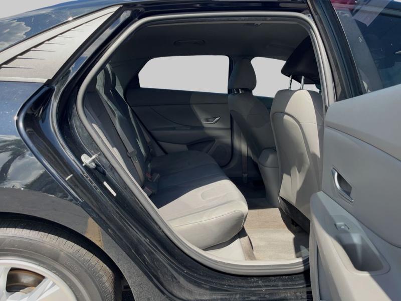 Hyundai Elantra Se - Thumbnail 13