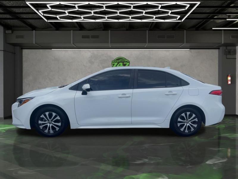 Toyota Corolla Hybrid Le - Thumbnail 3