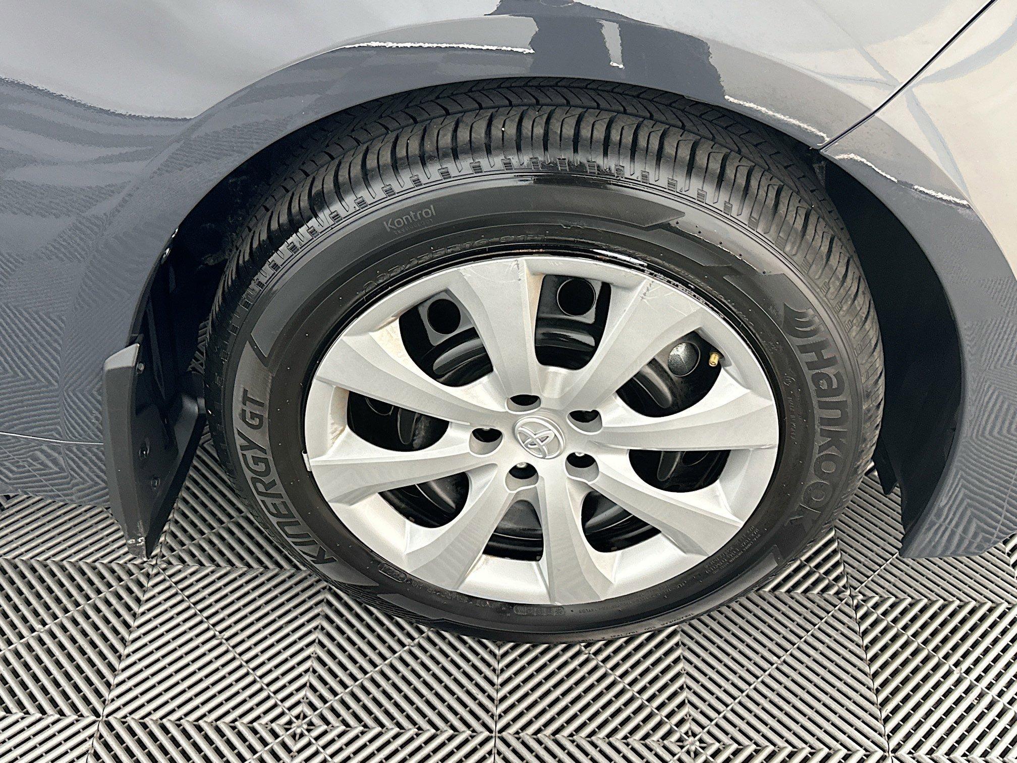 Toyota Corolla Le Fwd 4Dr Car - Thumbnail 12