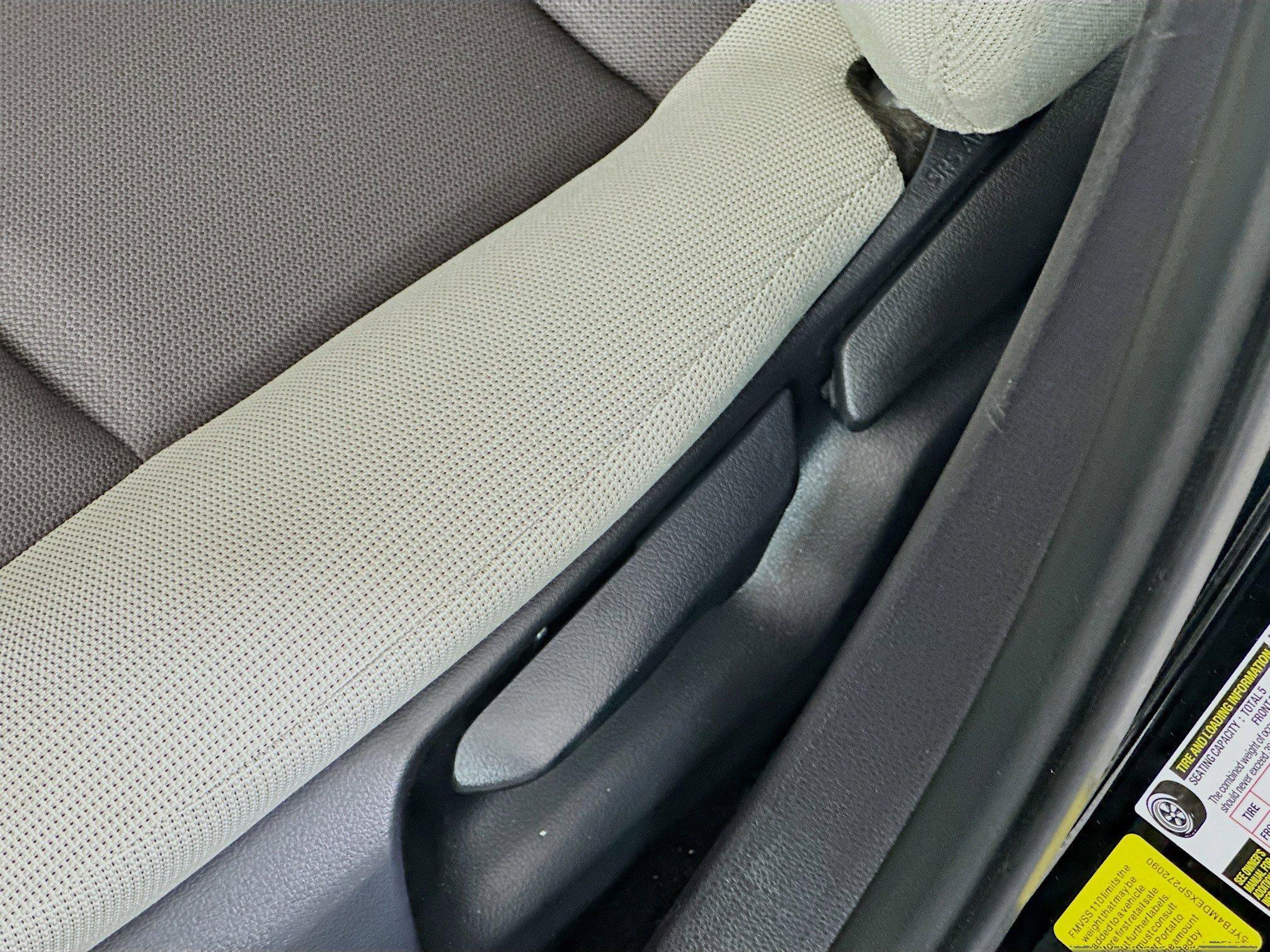 Toyota Corolla Le Fwd 4Dr Car - Thumbnail 14