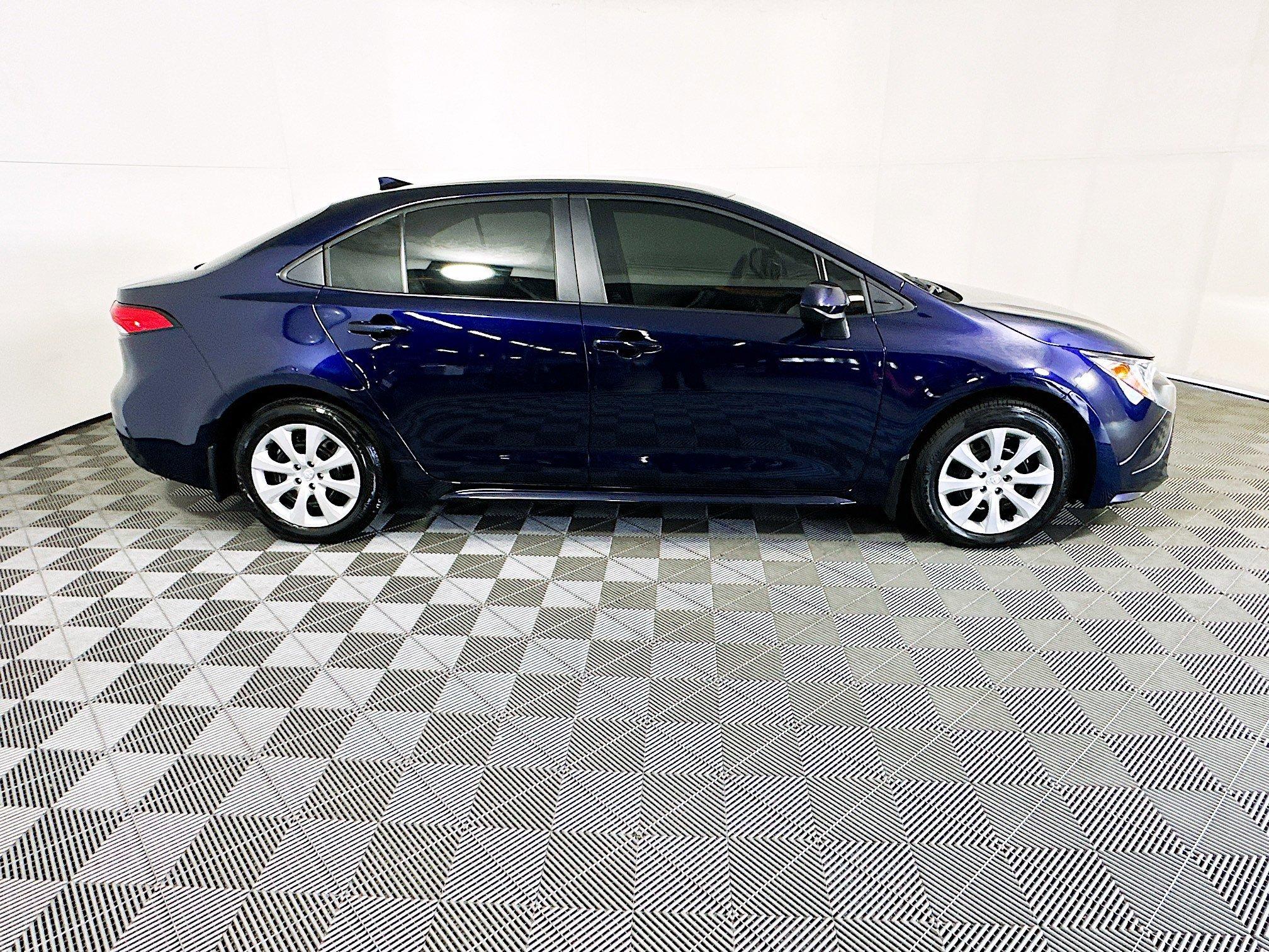 Toyota Corolla Le Fwd 4Dr Car - Thumbnail 3