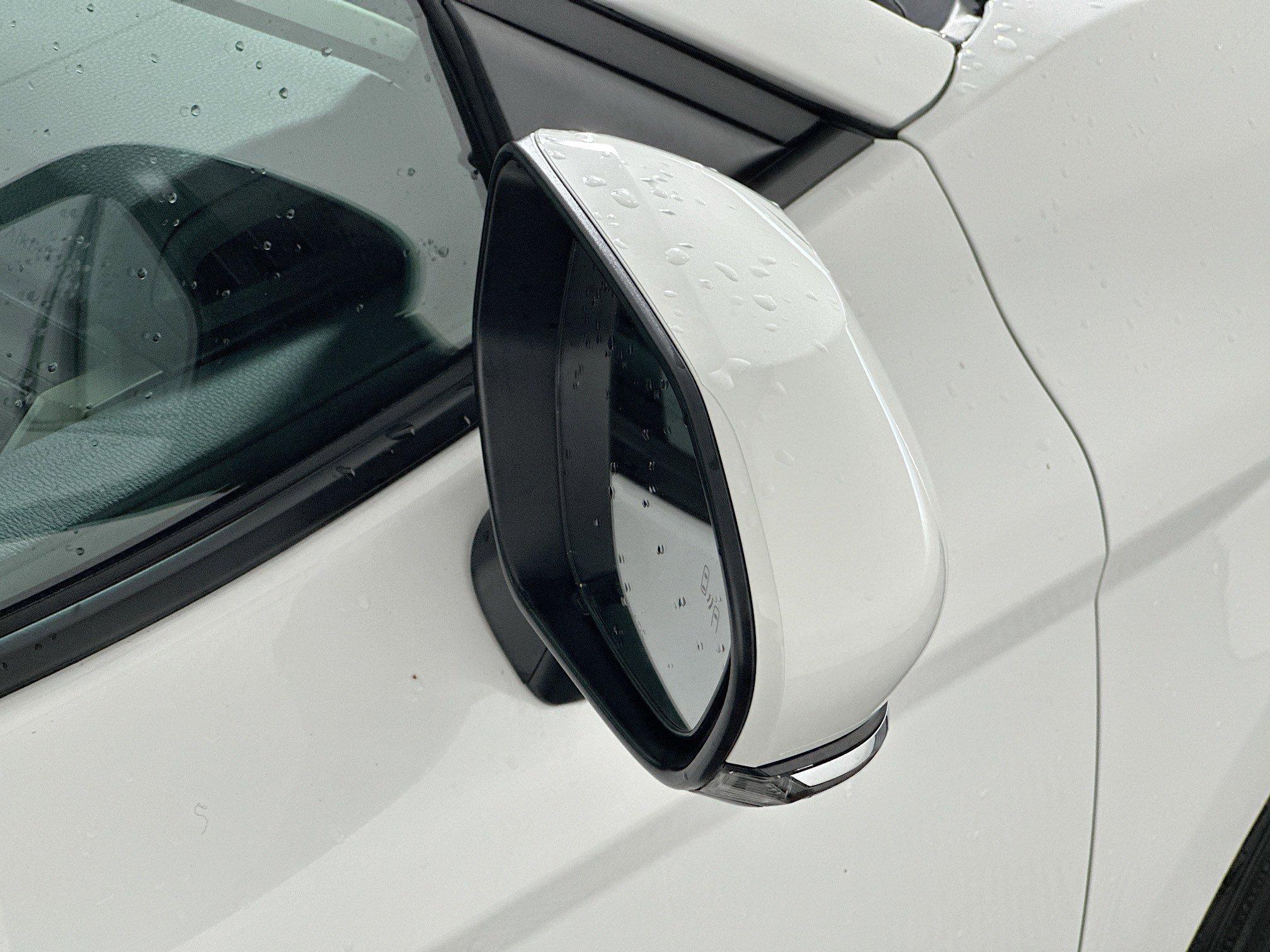 Toyota Camry Se Fwd 4Dr Car - Thumbnail 11