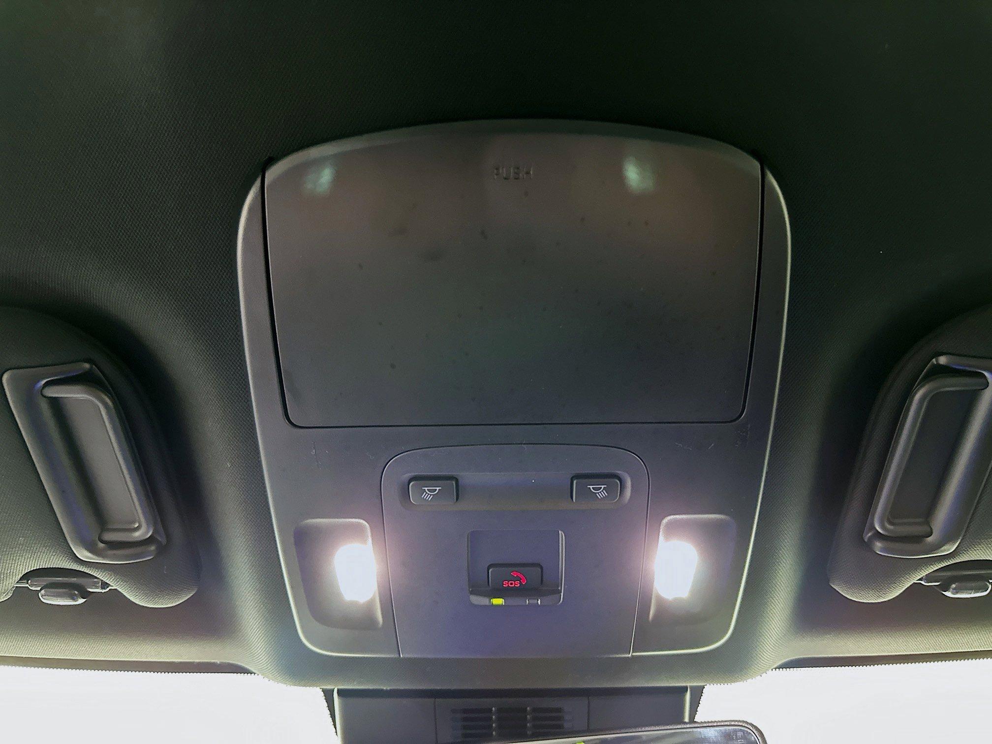 Toyota Camry Se Fwd 4Dr Car - Thumbnail 19