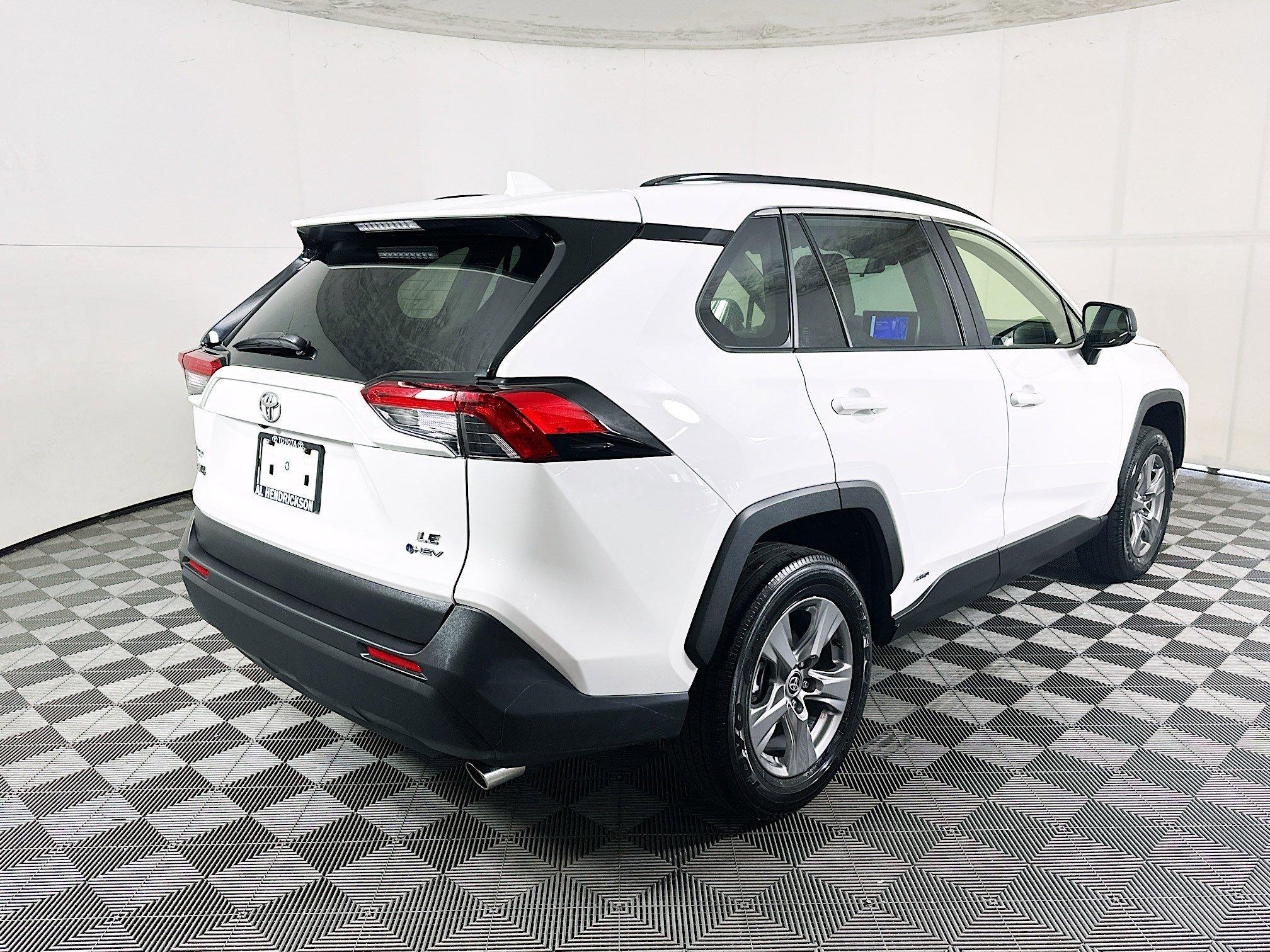Toyota Rav4 Hybrid Le Awd Sport Utility - Thumbnail 4