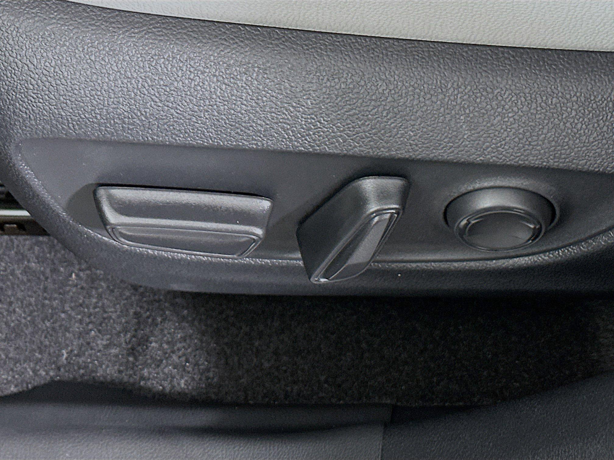 Toyota Grand Highlander Xle Fwd Sport Utility - Thumbnail 14