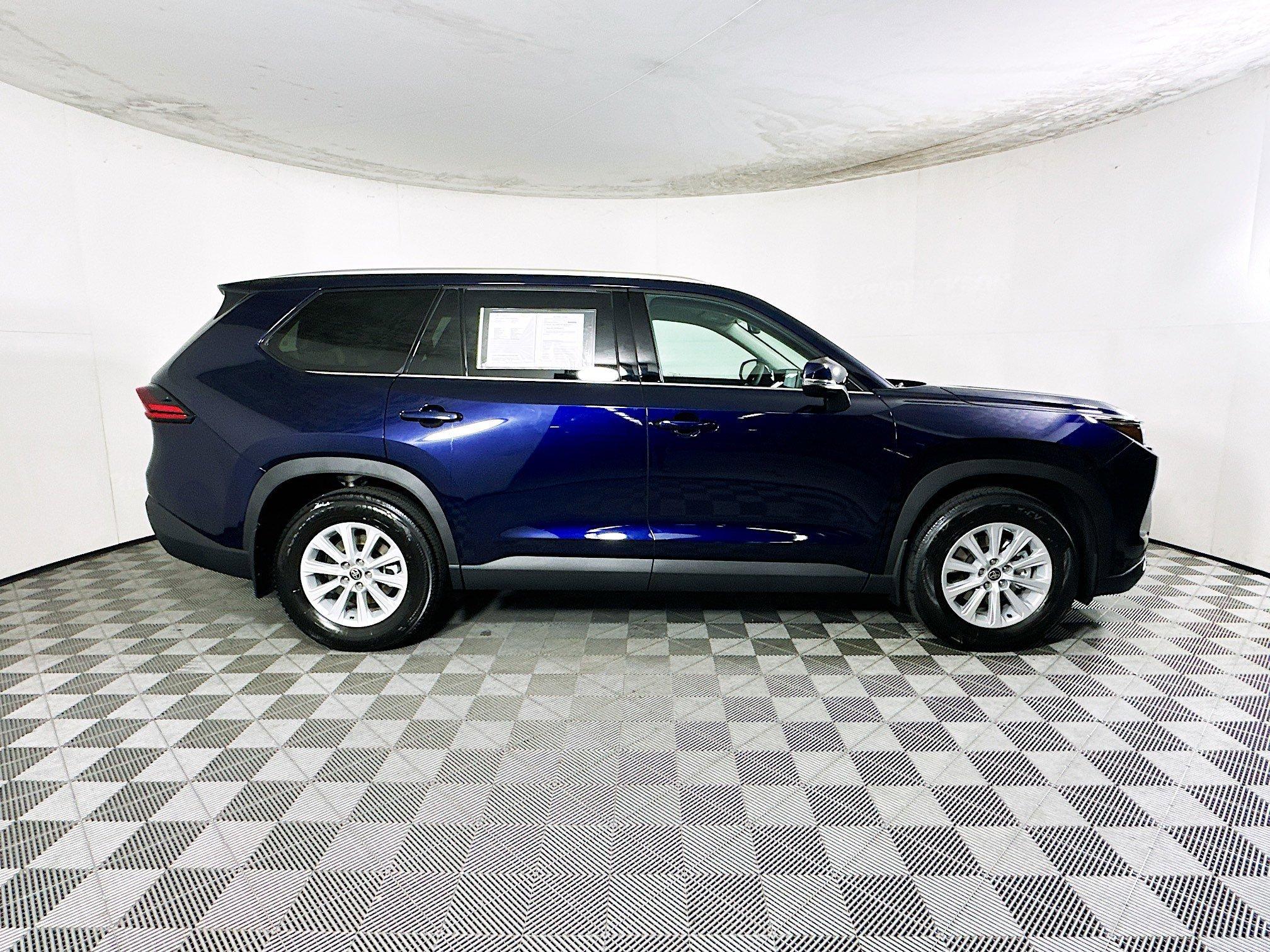 Toyota Grand Highlander Xle Fwd Sport Utility - Thumbnail 3