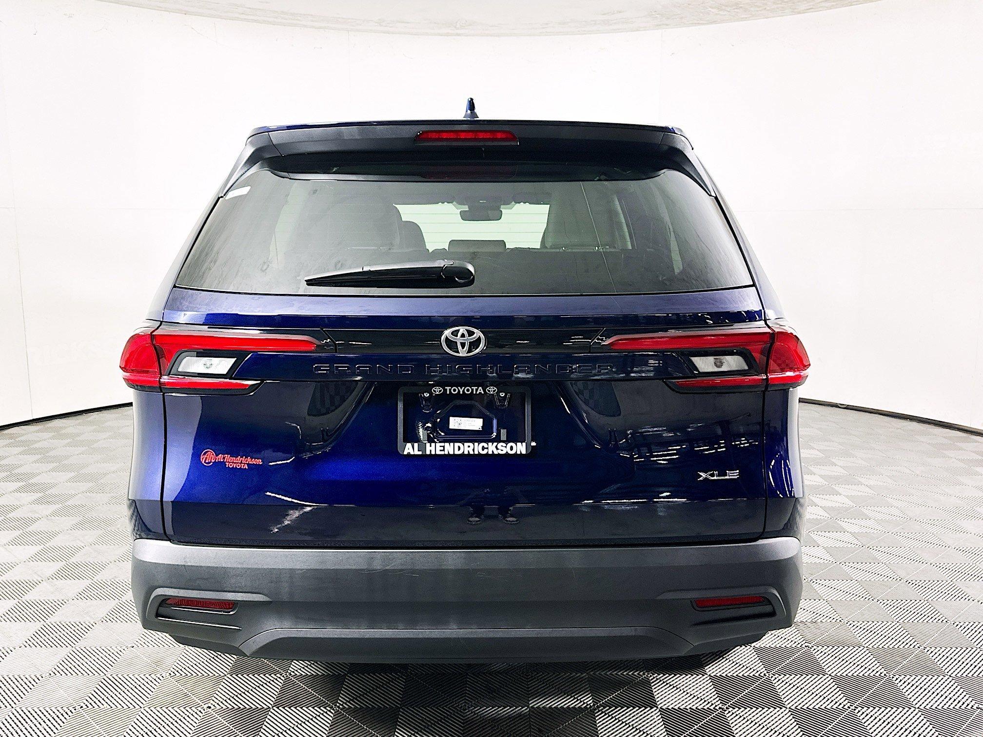 Toyota Grand Highlander Xle Fwd Sport Utility - Thumbnail 5