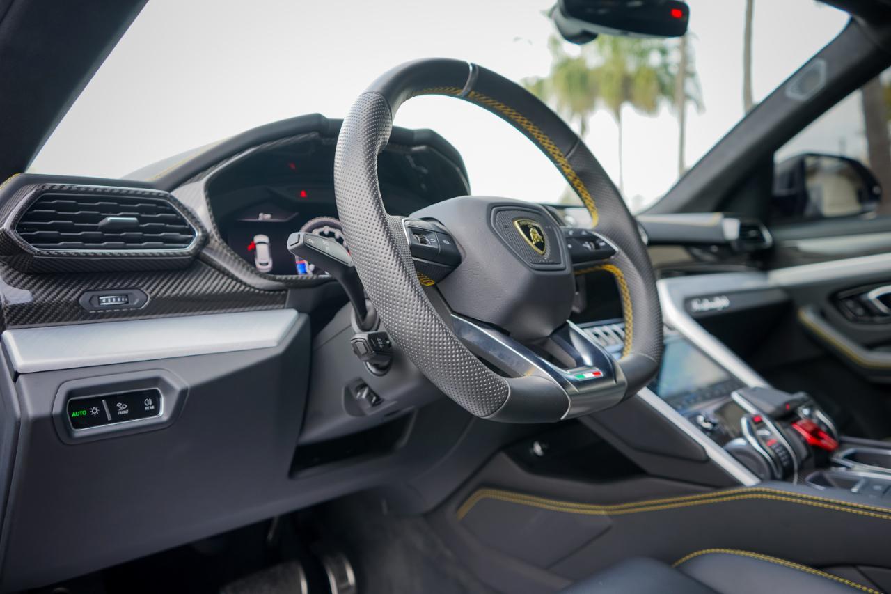Lamborghini Urus - Thumbnail 12